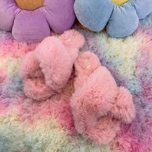 Cozy Pink Women's Slippers